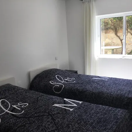 Room Villa Ribeiro Pilgrims Way To Santiago Bike A Garage For Marinhas Esposende Exterior photo